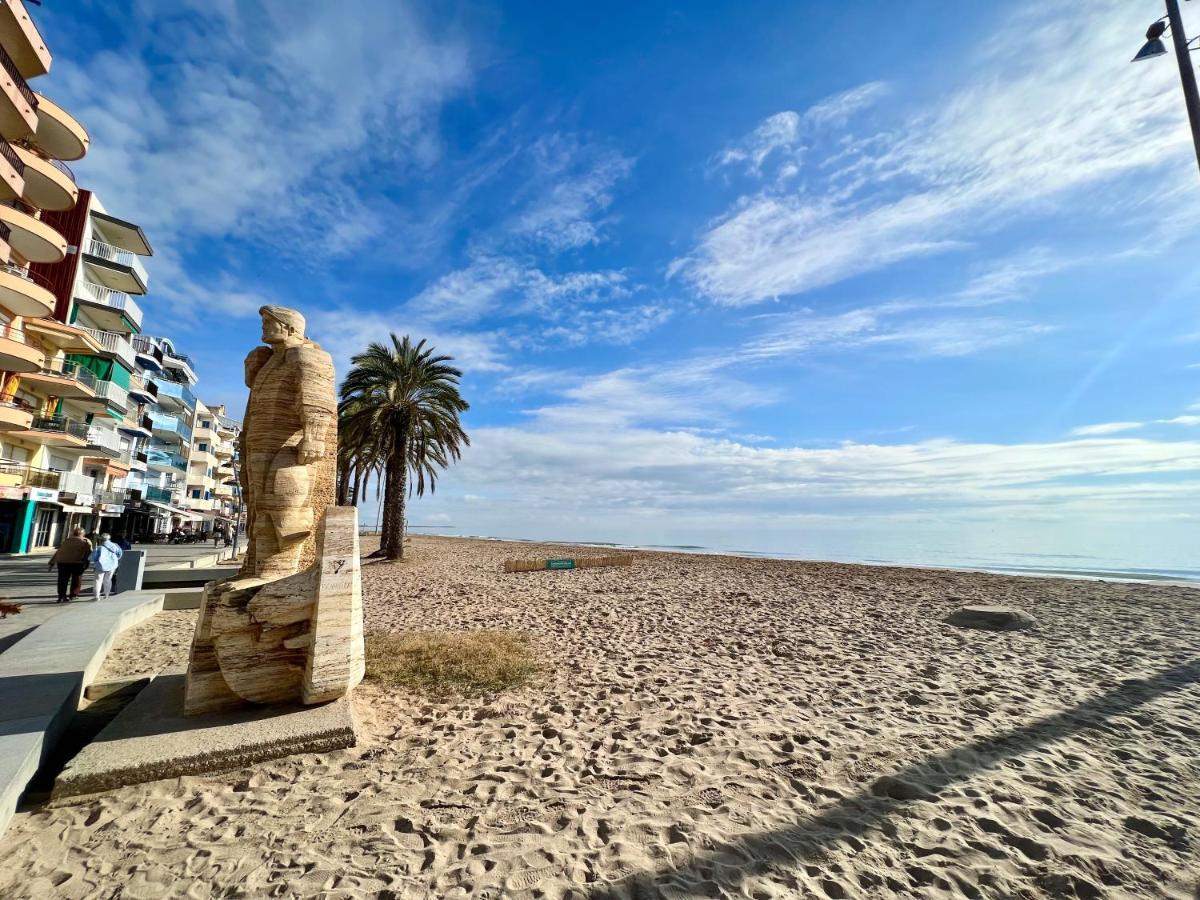 Prop De Mar A 60M De La Playa Apartment Calafell Bagian luar foto